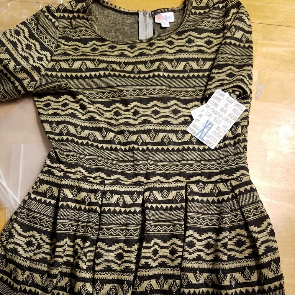 Bnwt xl unicorn aztec Amelia